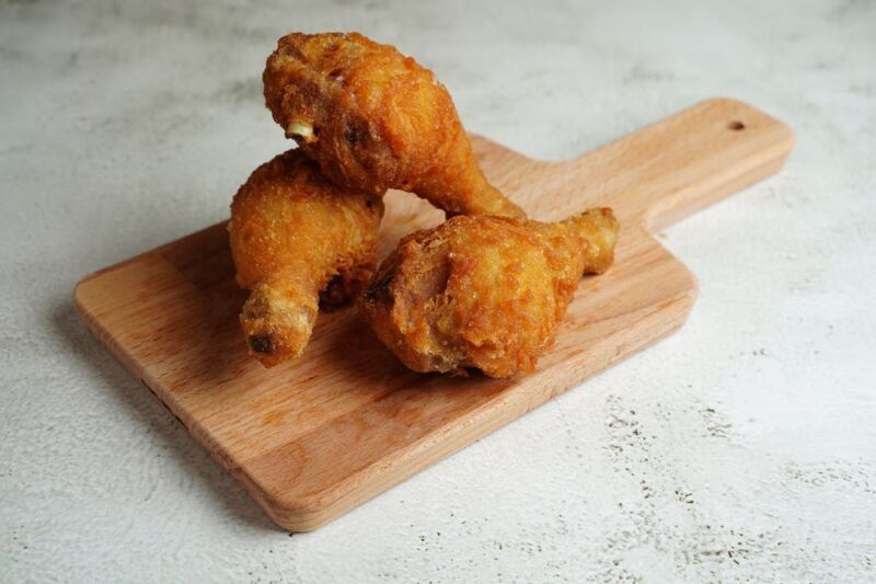 How Long To Deep Fry Chicken Legs? (+Recipes)