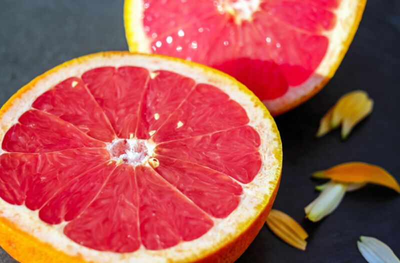 Pomelo Vs. Grapefruit: What’s the Difference?
